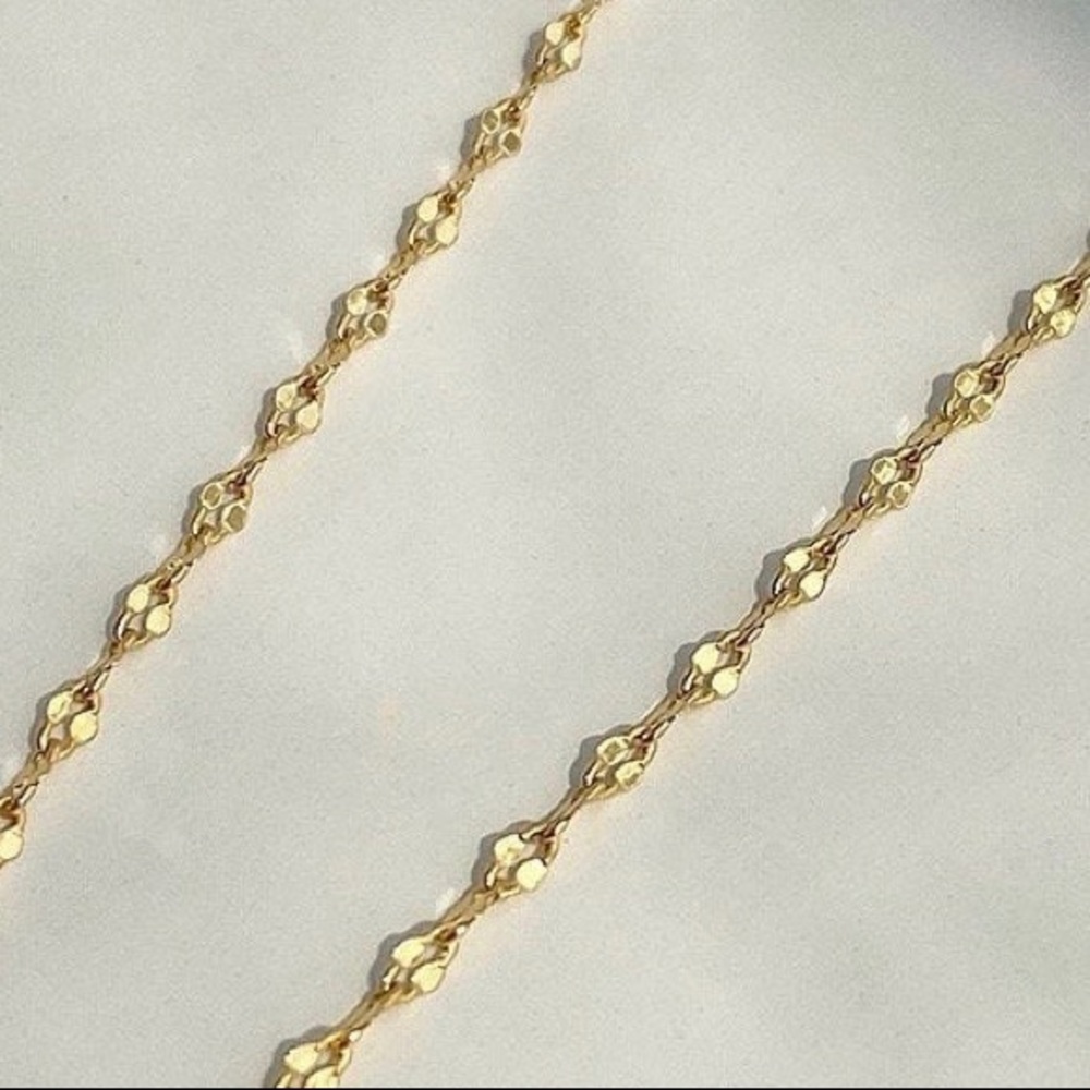 Delicate gold chain necklace - Picture 5 of 7